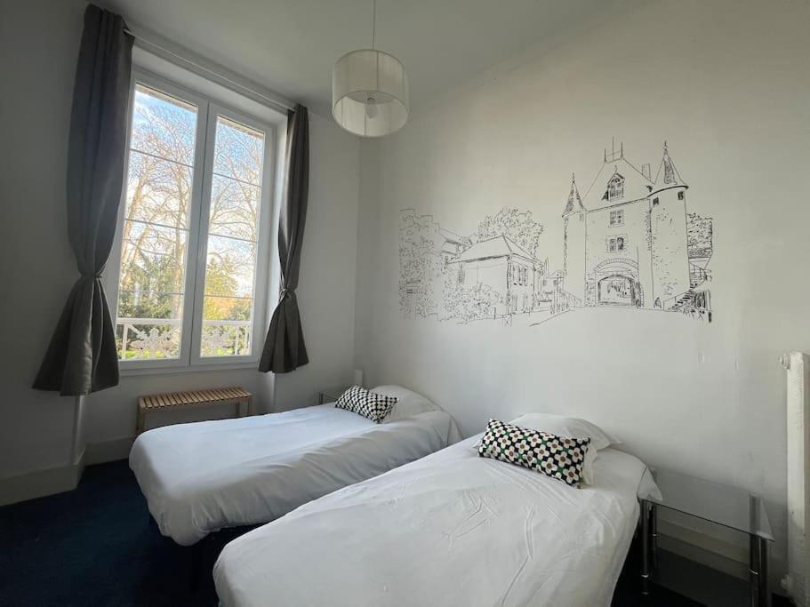 La Demeure De Margot - 24 Couchages Villa Villeneuve-sur-Yonne Buitenkant foto