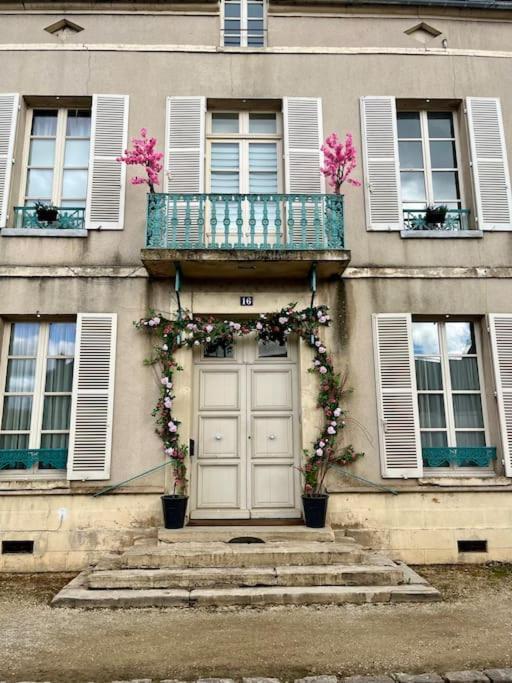 La Demeure De Margot - 24 Couchages Villa Villeneuve-sur-Yonne Buitenkant foto